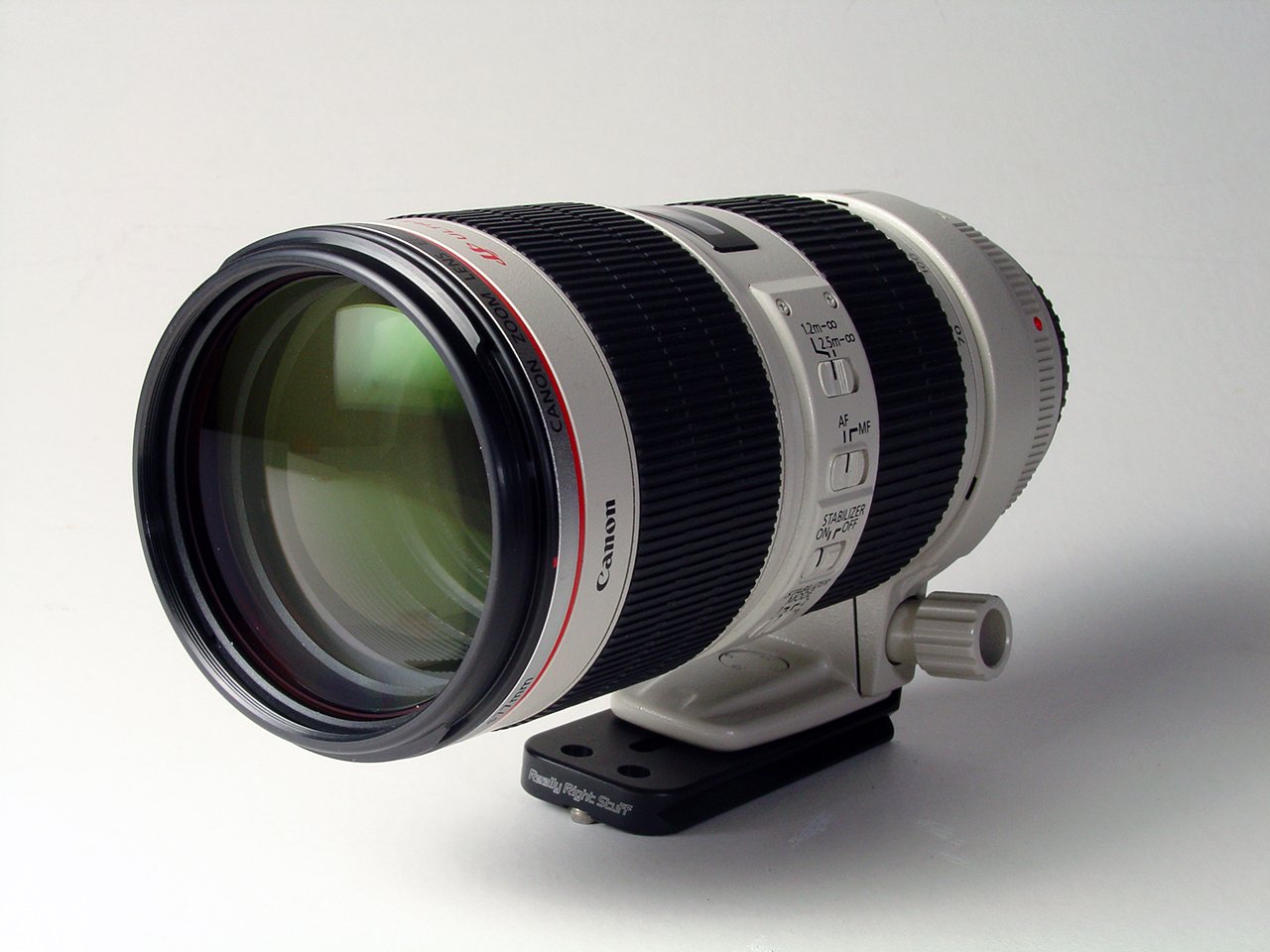 Ống kính Canon EF 70-200mm f/2.8L IS II USM đa năng