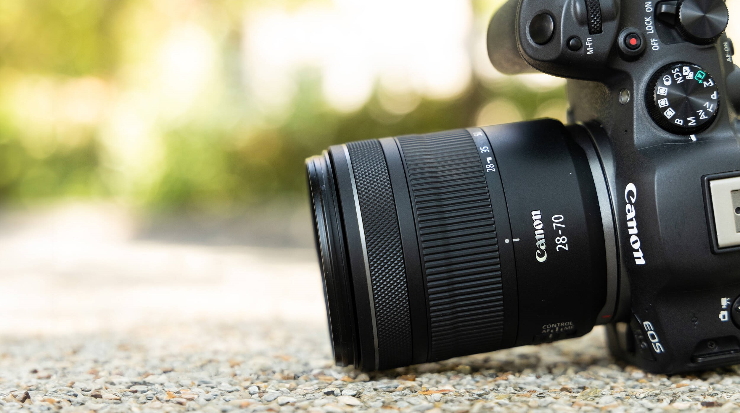 Khẩu độ tối đa f/2.8