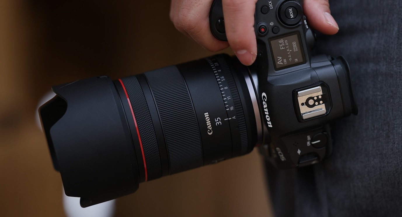 Canon RF35mm f/1.4L VCM có thiêt kế chống chịu thời tiết