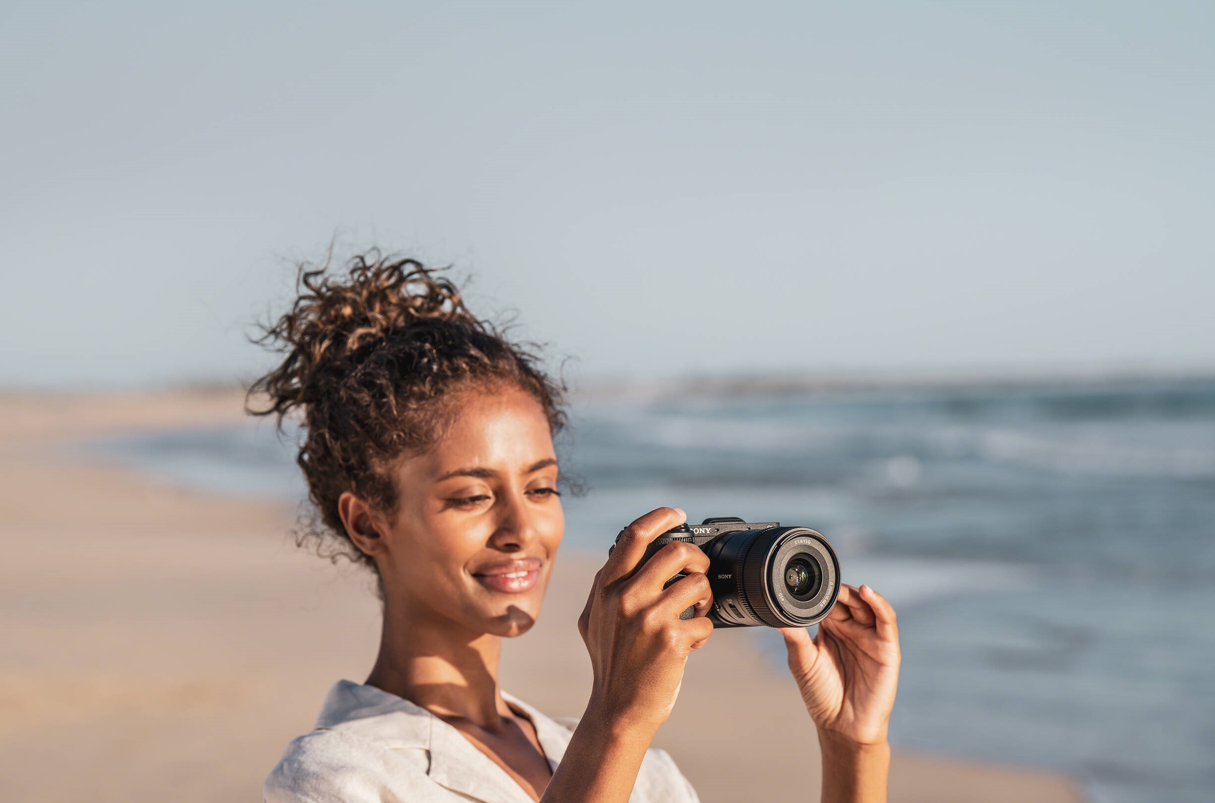 Sony α6700 được trang bị định dạng HEIF