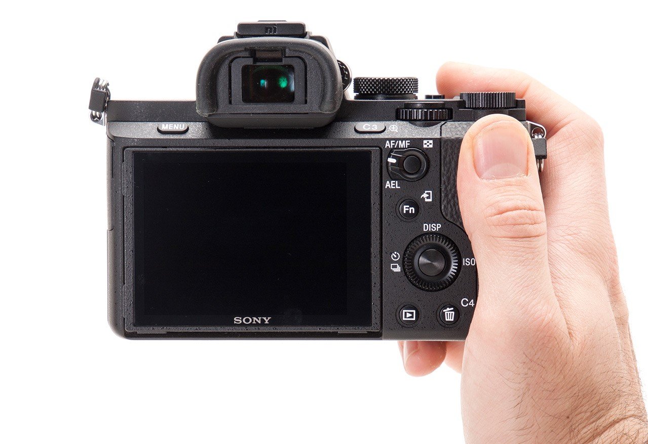 Kính ngắm XGA OLED Tru-finder trên sony a7ii