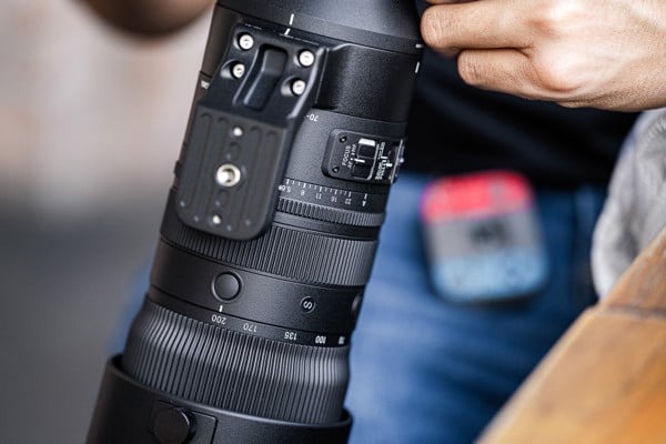 Vòng khẩu độ của Sigma 70-200mm f2.8 DG DN OS Sports
